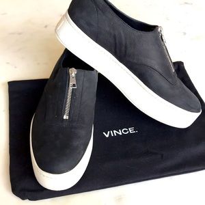Vince women’s sneakers sz 9